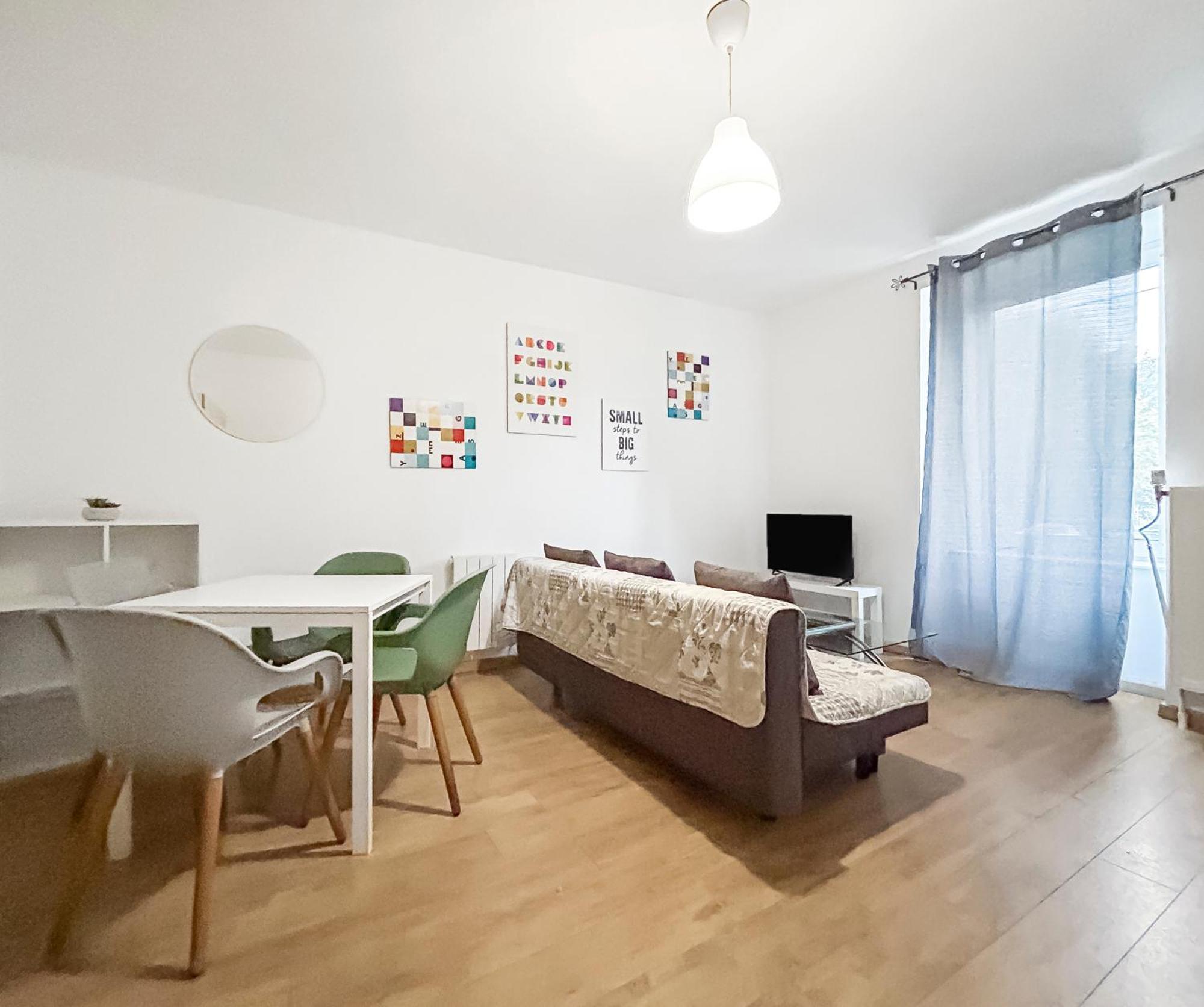 002-t2 Cosy 2 A 4 Pers Lumineux Wifi & Parking Audincourt